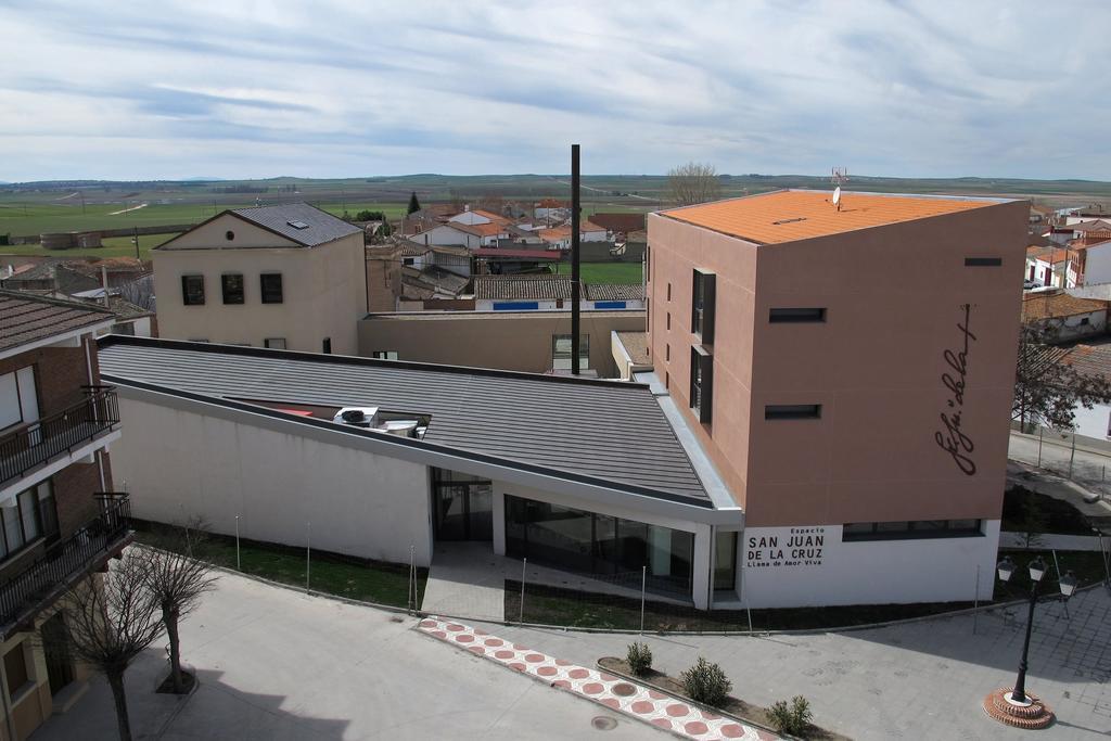 Posada San Juan De La Cruz Fontiveros Екстериор снимка